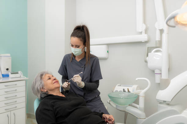 Best Emergency Root Canal Treatment in Bellevle, IL